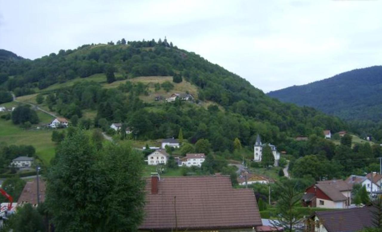 Appartement Cosy A Cornimont 30 M² Avec Terrasse Et Vue Montagne Экстерьер фото