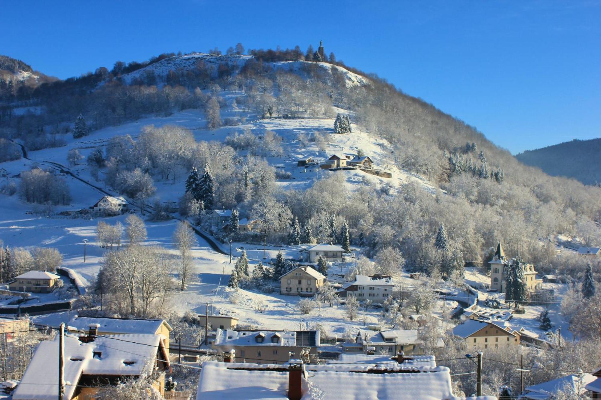 Appartement Cosy A Cornimont 30 M² Avec Terrasse Et Vue Montagne Экстерьер фото